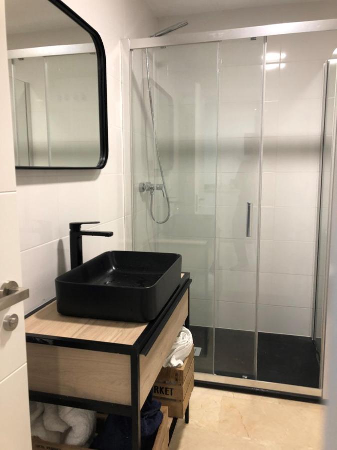 Moderno Apartamento En Primera Linea Paseo Maritimo フエンヒロラ エクステリア 写真
