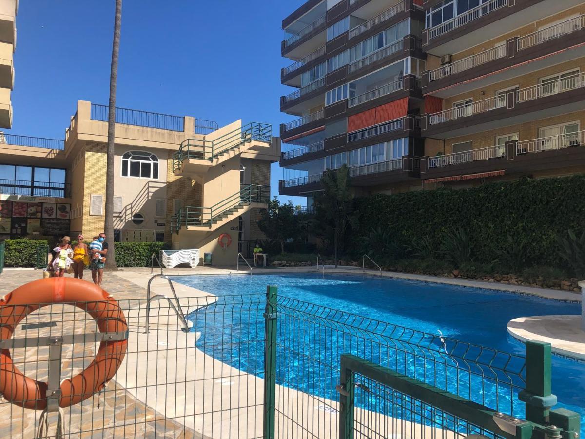 Moderno Apartamento En Primera Linea Paseo Maritimo フエンヒロラ エクステリア 写真