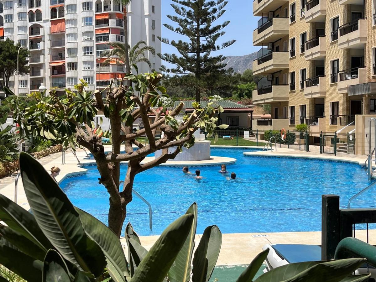 Moderno Apartamento En Primera Linea Paseo Maritimo フエンヒロラ エクステリア 写真