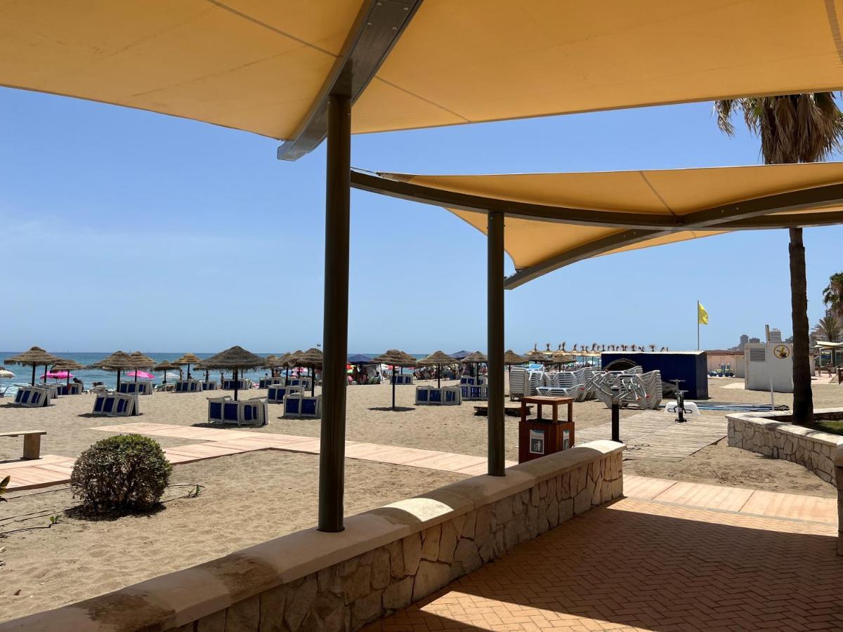 Moderno Apartamento En Primera Linea Paseo Maritimo フエンヒロラ エクステリア 写真